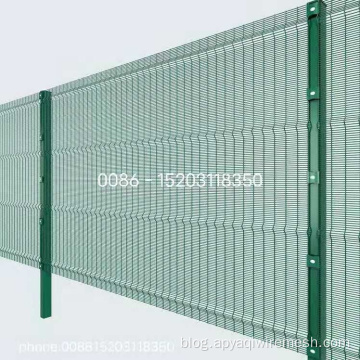 heavy gauge small hole welded wire mesh fence